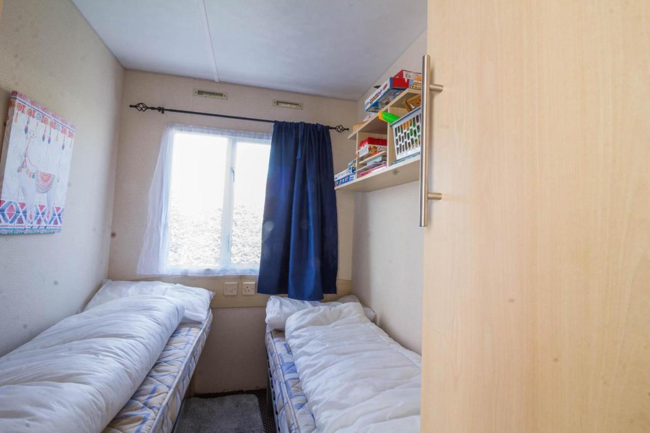 Great 8 Berth Caravan For Hire At Southview Holiday Park In Skegness Ref 33025E Zewnętrze zdjęcie