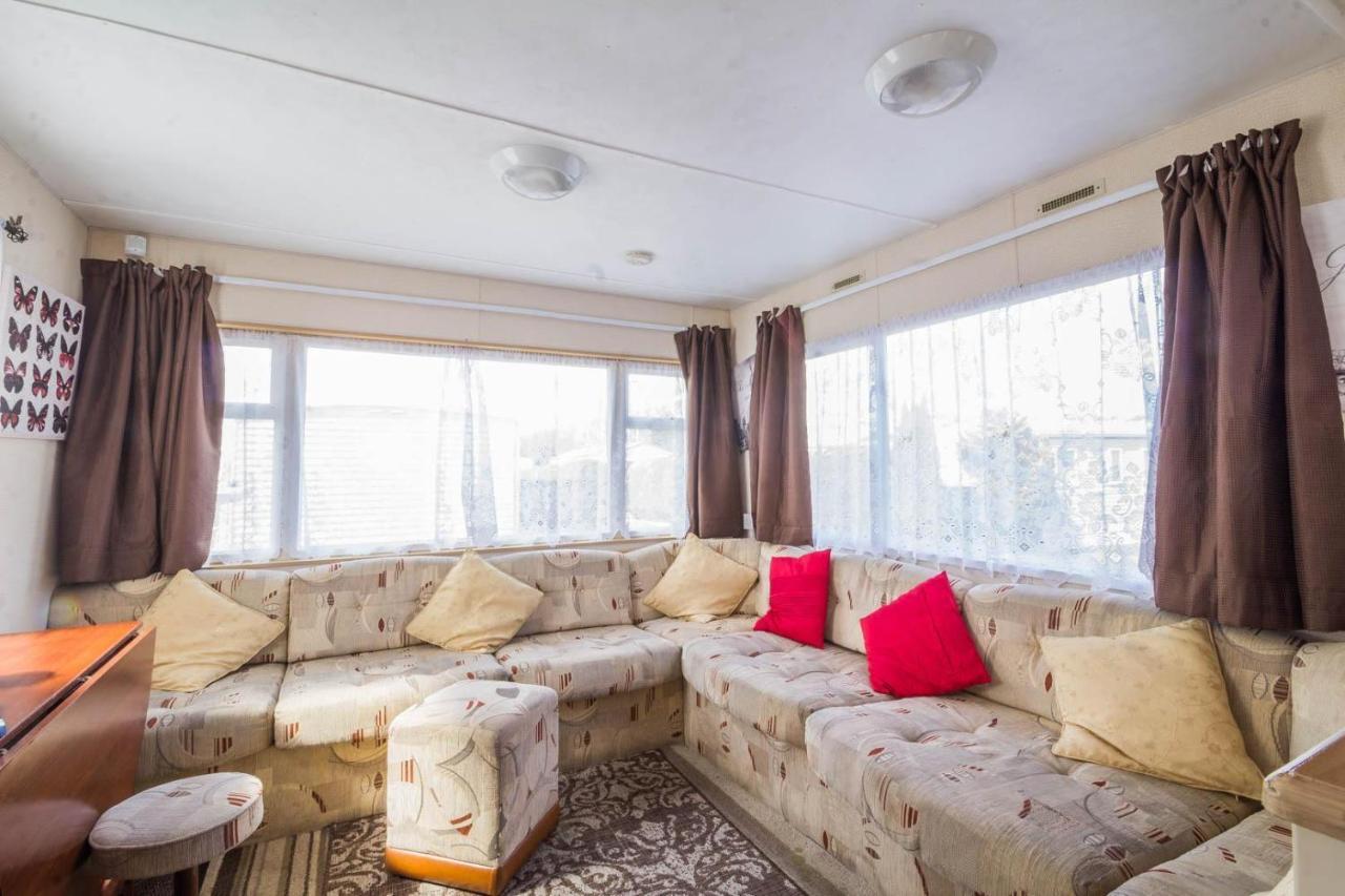 Great 8 Berth Caravan For Hire At Southview Holiday Park In Skegness Ref 33025E Zewnętrze zdjęcie