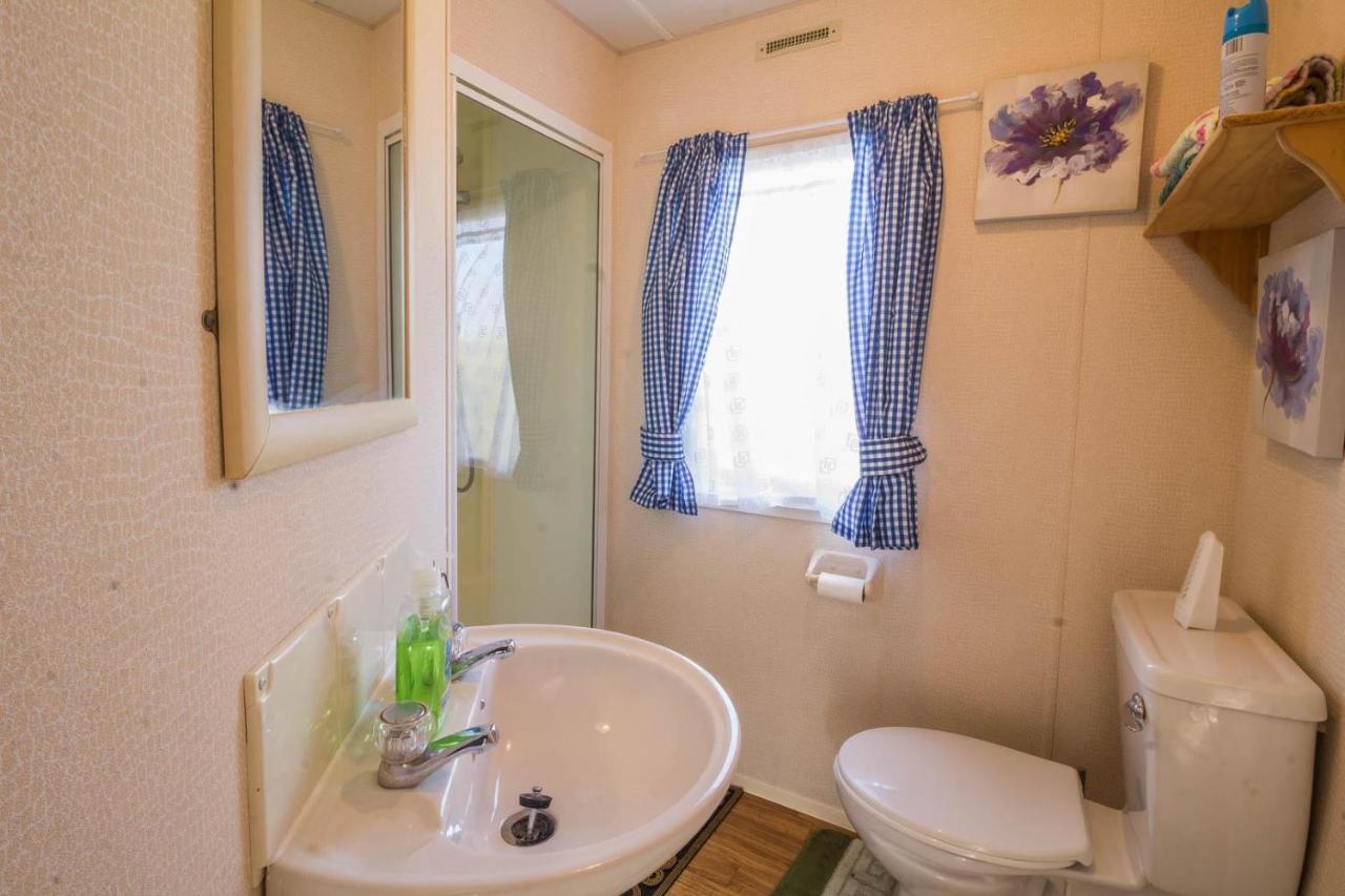 Great 8 Berth Caravan For Hire At Southview Holiday Park In Skegness Ref 33025E Zewnętrze zdjęcie